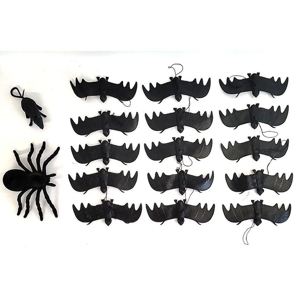 17 Piece Halloween Hanging Rubber Bats+Furry Spider+Rubber Rat Props Scary Decor